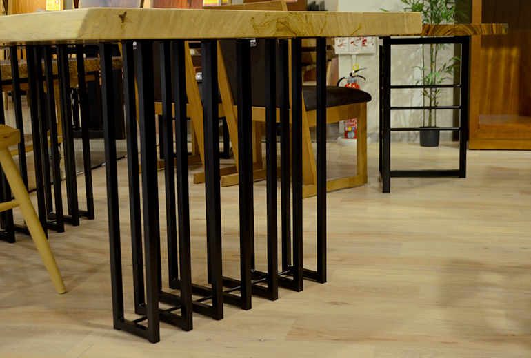 ブランド紹介 一枚板専門ブランド アトリエ木馬 Mokuba 沖縄県のブランド家具 カーテン インテリアの大型専門店 ザ グレース The Grace